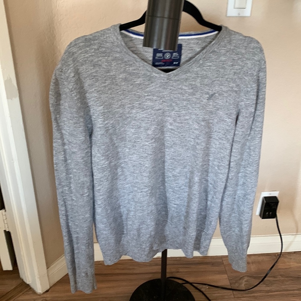 American eagle V-neck sweater